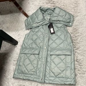 Ilse Jacobsen Light Green Quilted Vest . Medium